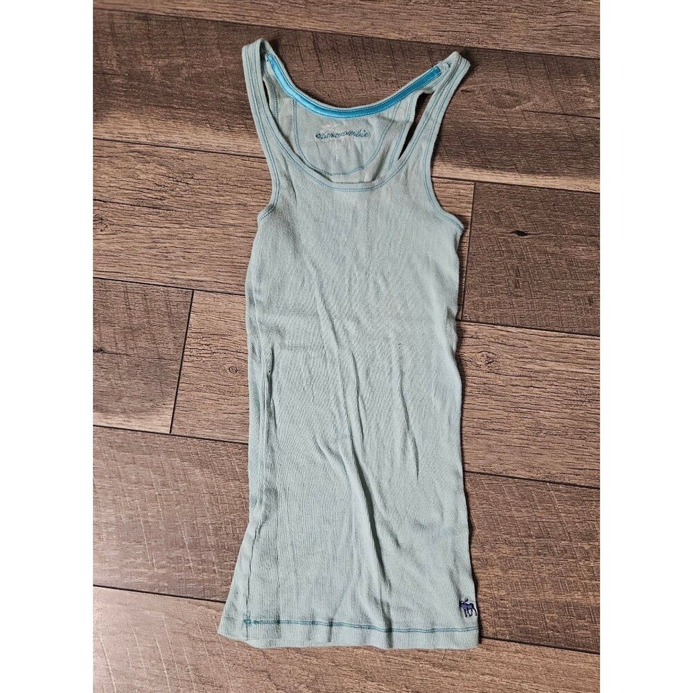 Abercrombie and Fitch Vintage Y2K Light Blue Ribbed Tank Top Large